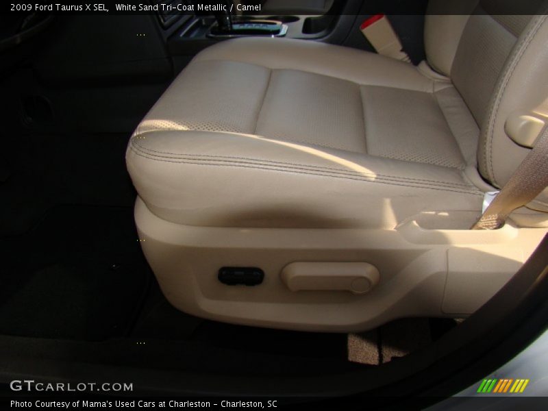 White Sand Tri-Coat Metallic / Camel 2009 Ford Taurus X SEL