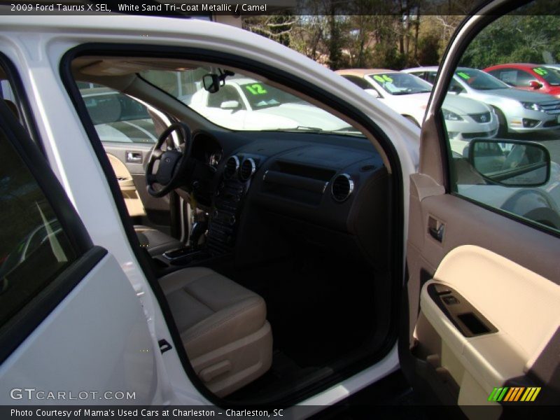 White Sand Tri-Coat Metallic / Camel 2009 Ford Taurus X SEL