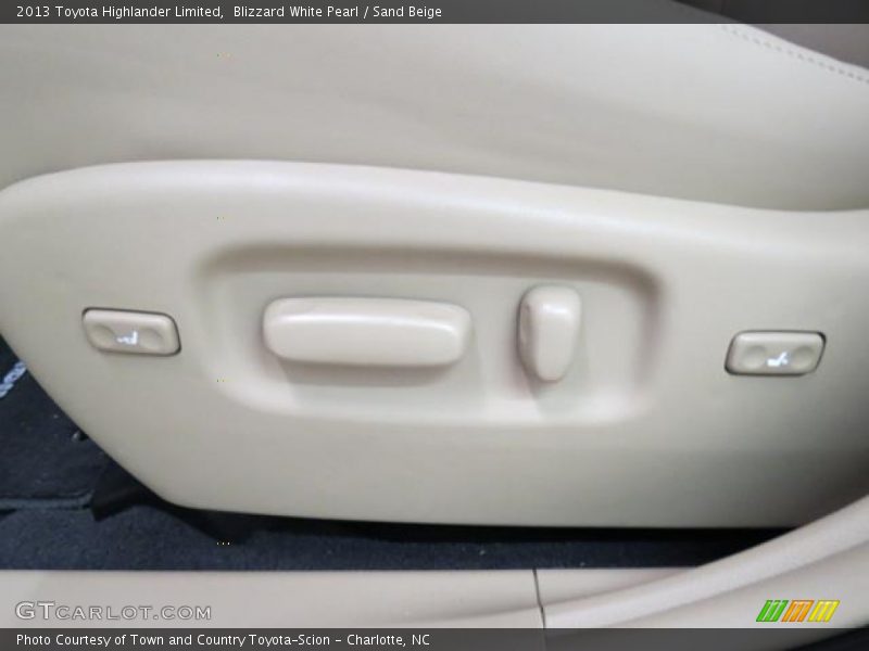 Blizzard White Pearl / Sand Beige 2013 Toyota Highlander Limited
