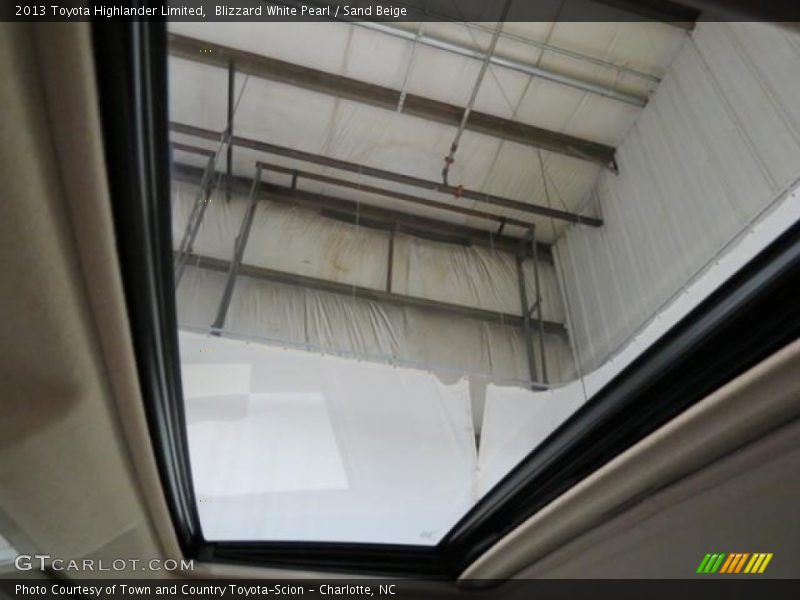 Blizzard White Pearl / Sand Beige 2013 Toyota Highlander Limited