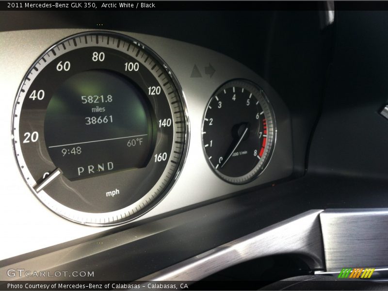 Arctic White / Black 2011 Mercedes-Benz GLK 350