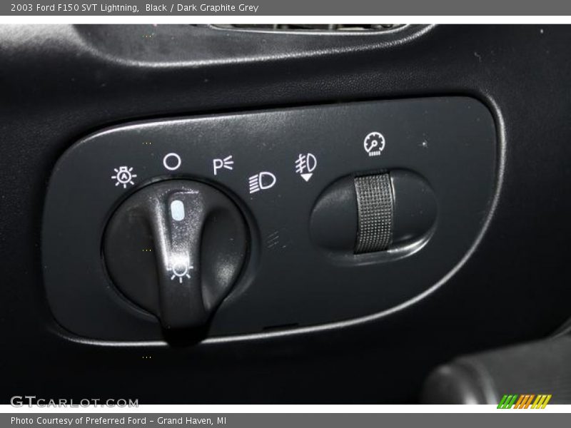 Controls of 2003 F150 SVT Lightning