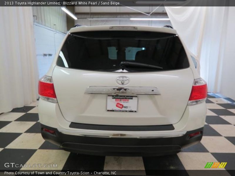 Blizzard White Pearl / Sand Beige 2013 Toyota Highlander Limited
