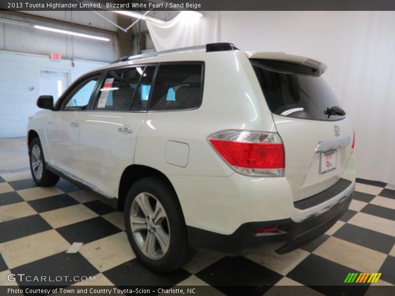 Blizzard White Pearl / Sand Beige 2013 Toyota Highlander Limited