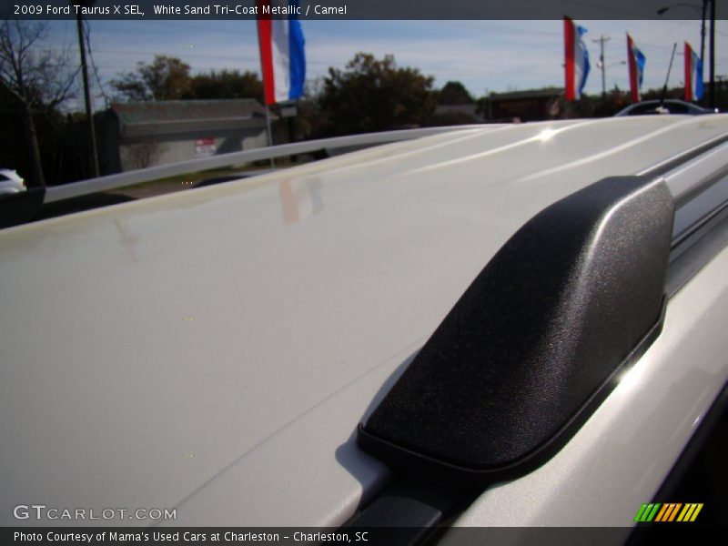 White Sand Tri-Coat Metallic / Camel 2009 Ford Taurus X SEL