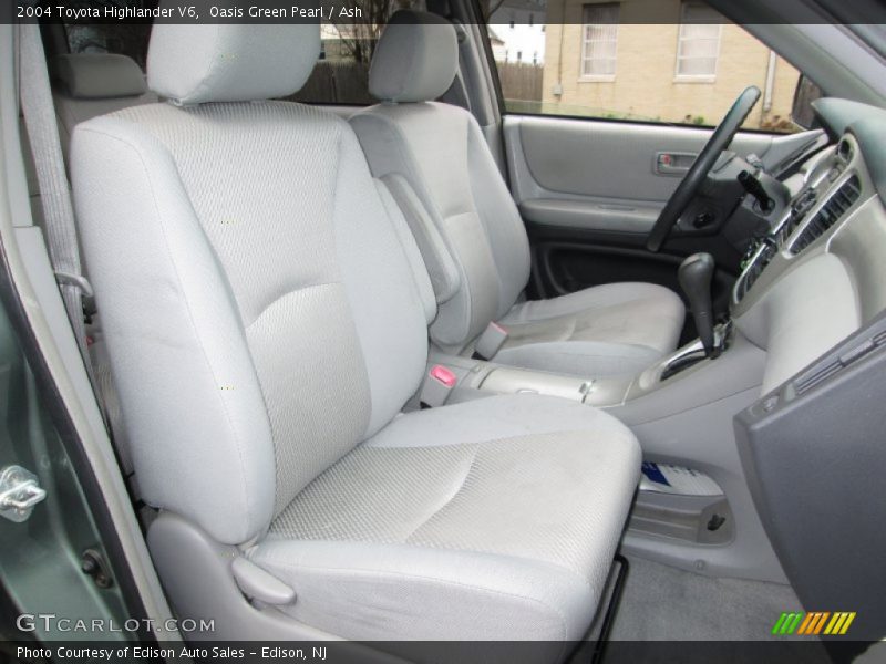  2004 Highlander V6 Ash Interior