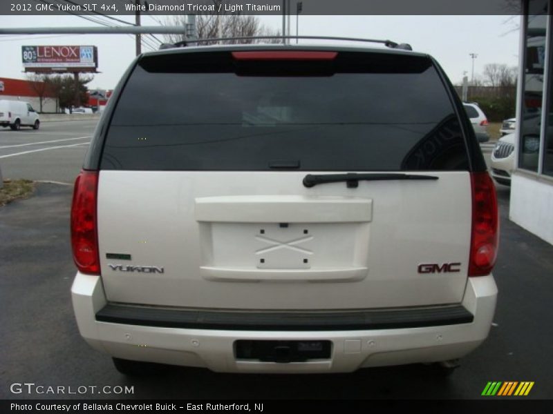 White Diamond Tricoat / Light Titanium 2012 GMC Yukon SLT 4x4