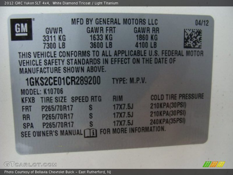 White Diamond Tricoat / Light Titanium 2012 GMC Yukon SLT 4x4