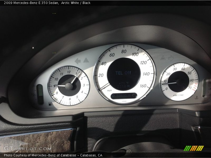 Arctic White / Black 2009 Mercedes-Benz E 350 Sedan