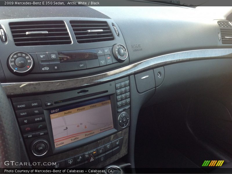 Arctic White / Black 2009 Mercedes-Benz E 350 Sedan