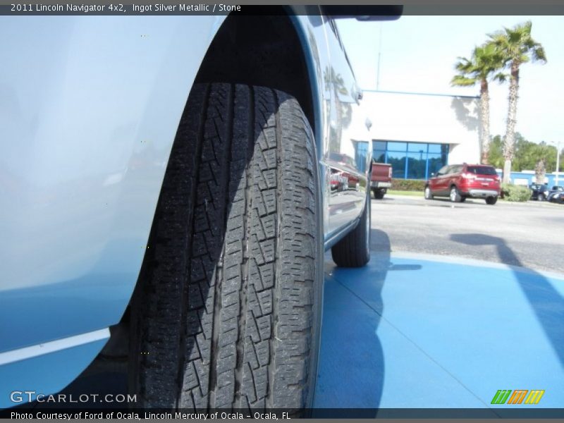 Ingot Silver Metallic / Stone 2011 Lincoln Navigator 4x2