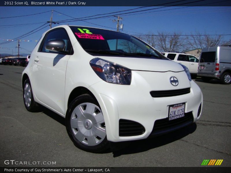 Blizzard White Pearl / Dark Gray 2012 Scion iQ