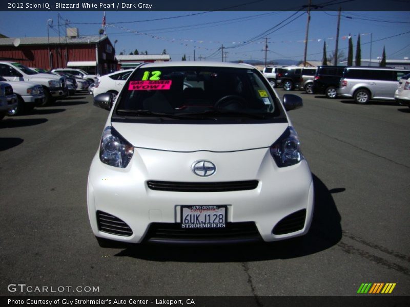 Blizzard White Pearl / Dark Gray 2012 Scion iQ