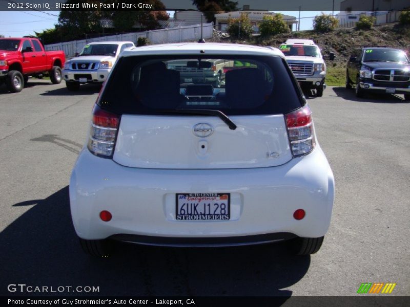 Blizzard White Pearl / Dark Gray 2012 Scion iQ