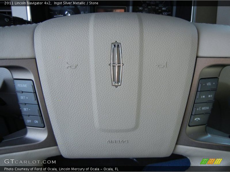 Ingot Silver Metallic / Stone 2011 Lincoln Navigator 4x2