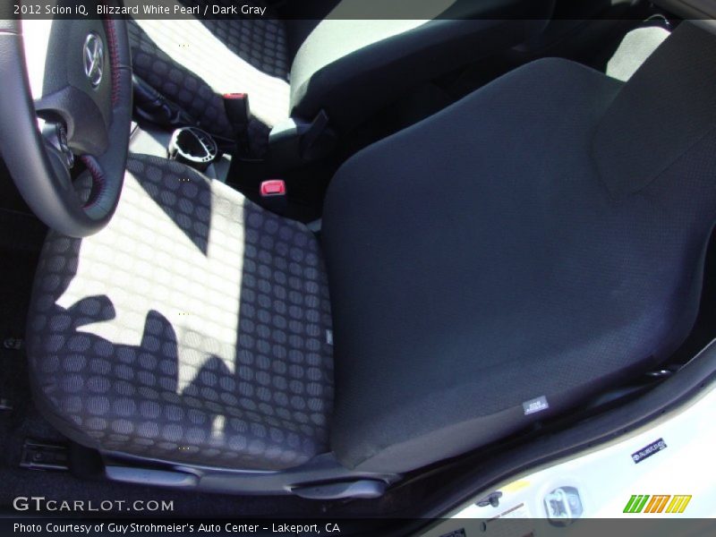 Blizzard White Pearl / Dark Gray 2012 Scion iQ