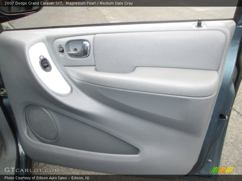 Door Panel of 2007 Grand Caravan SXT