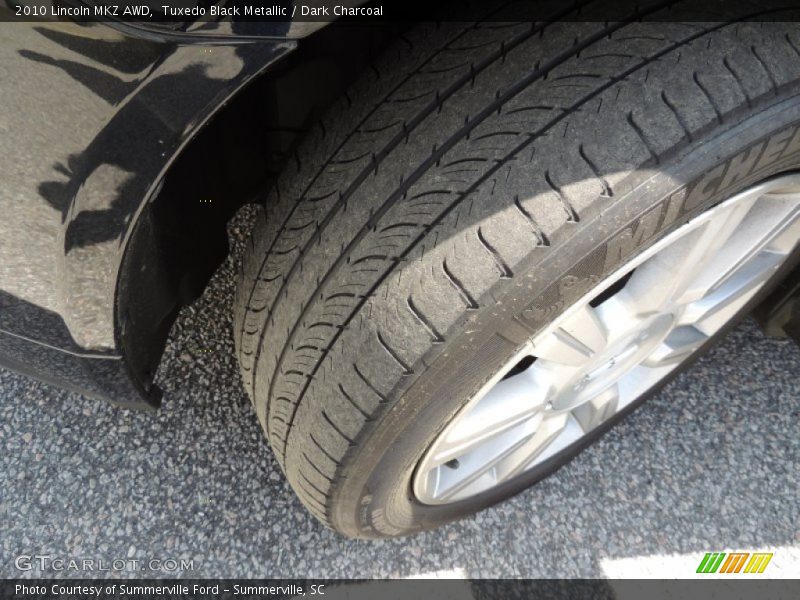 Tuxedo Black Metallic / Dark Charcoal 2010 Lincoln MKZ AWD