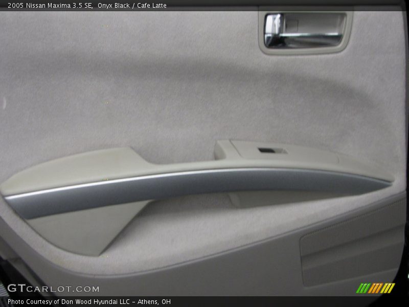 Onyx Black / Cafe Latte 2005 Nissan Maxima 3.5 SE