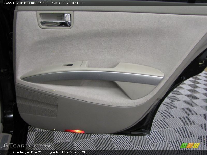 Onyx Black / Cafe Latte 2005 Nissan Maxima 3.5 SE