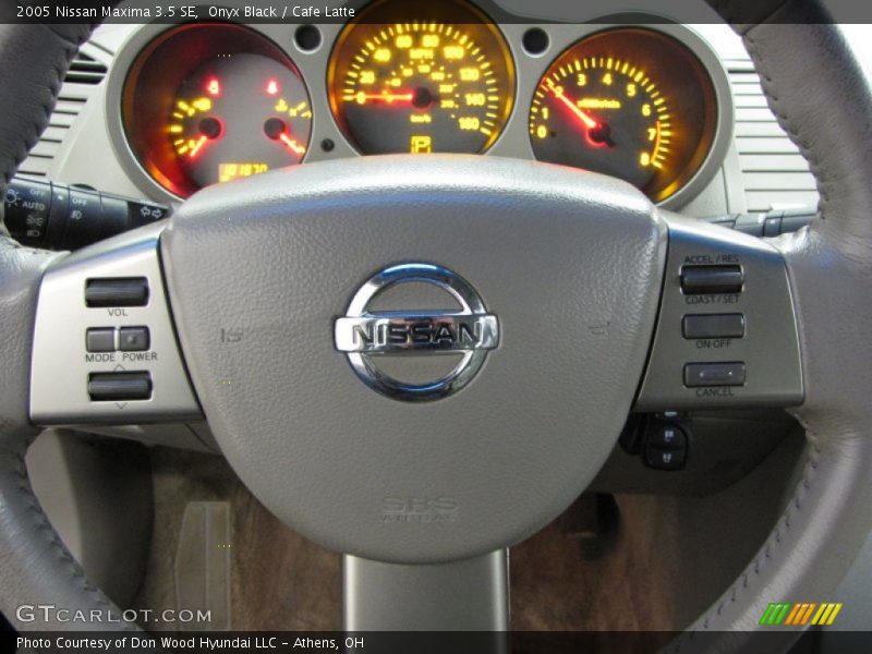 Onyx Black / Cafe Latte 2005 Nissan Maxima 3.5 SE