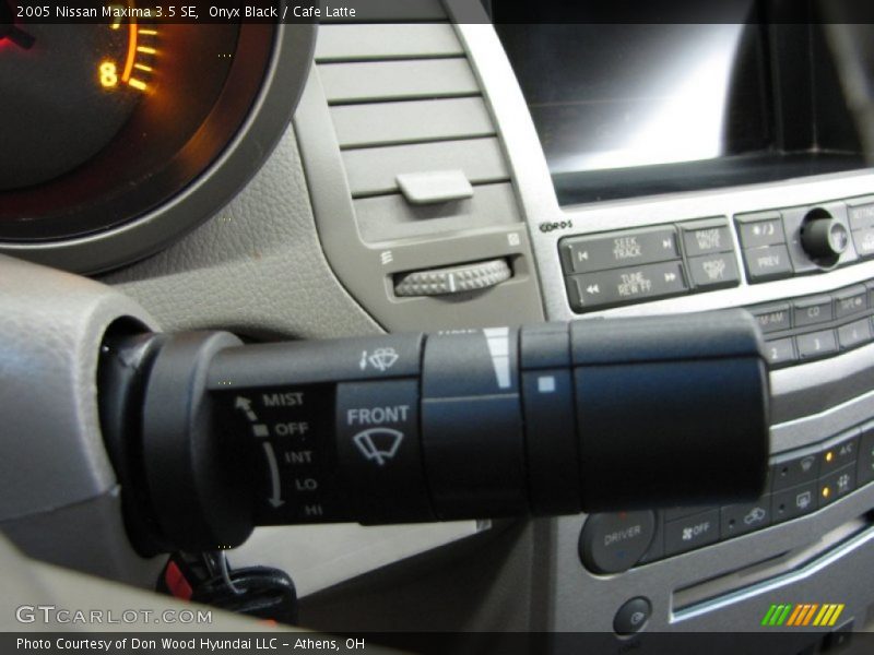 Onyx Black / Cafe Latte 2005 Nissan Maxima 3.5 SE