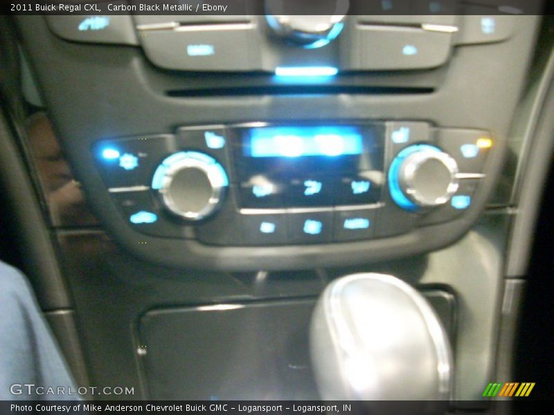 Carbon Black Metallic / Ebony 2011 Buick Regal CXL