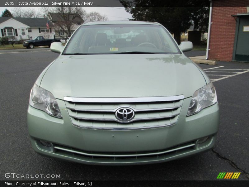  2005 Avalon XLS Silver Pine Mica
