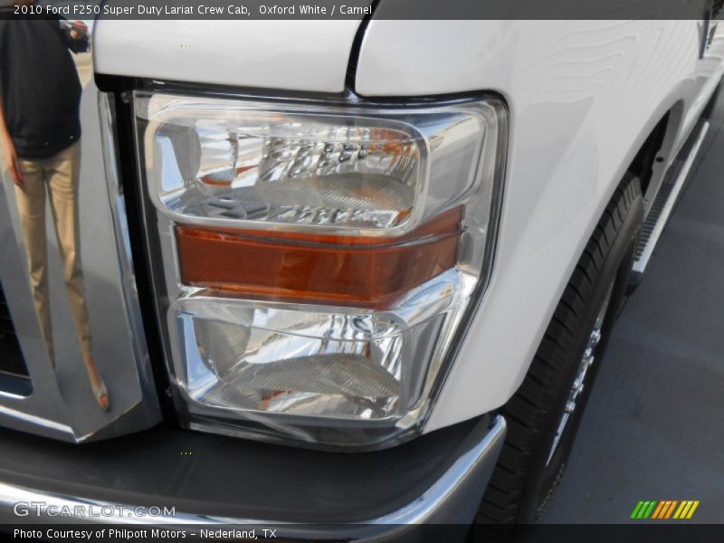 Oxford White / Camel 2010 Ford F250 Super Duty Lariat Crew Cab