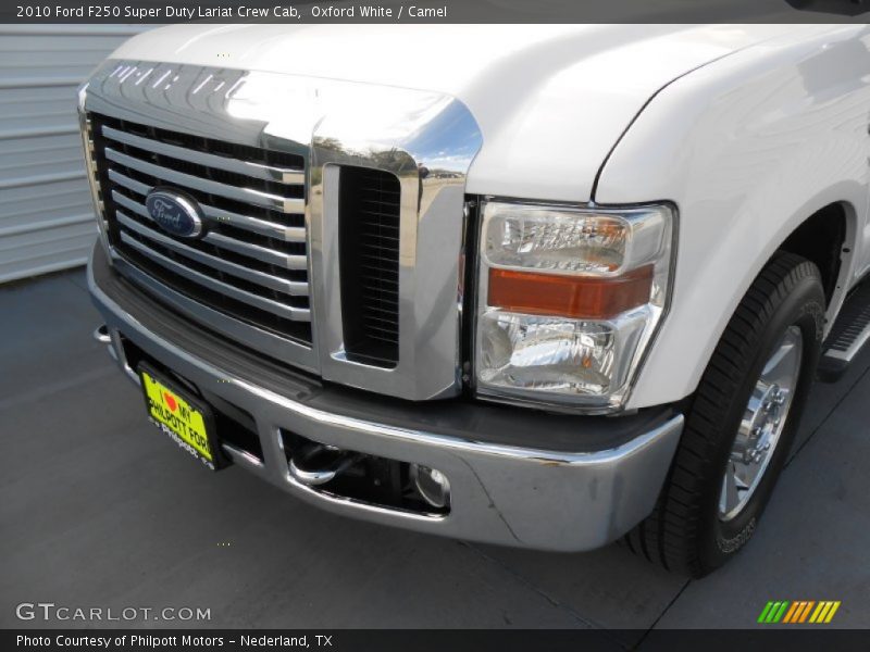 Oxford White / Camel 2010 Ford F250 Super Duty Lariat Crew Cab
