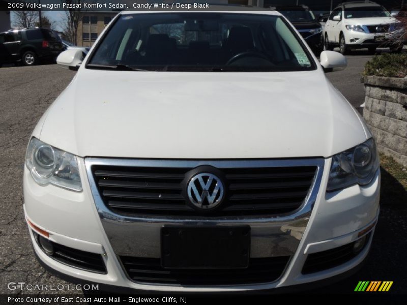 Candy White / Deep Black 2009 Volkswagen Passat Komfort Sedan