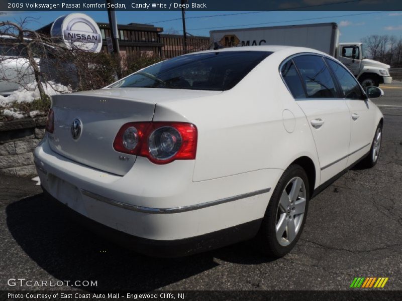 Candy White / Deep Black 2009 Volkswagen Passat Komfort Sedan