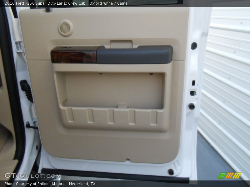 Oxford White / Camel 2010 Ford F250 Super Duty Lariat Crew Cab