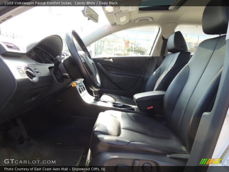 Candy White / Deep Black 2009 Volkswagen Passat Komfort Sedan