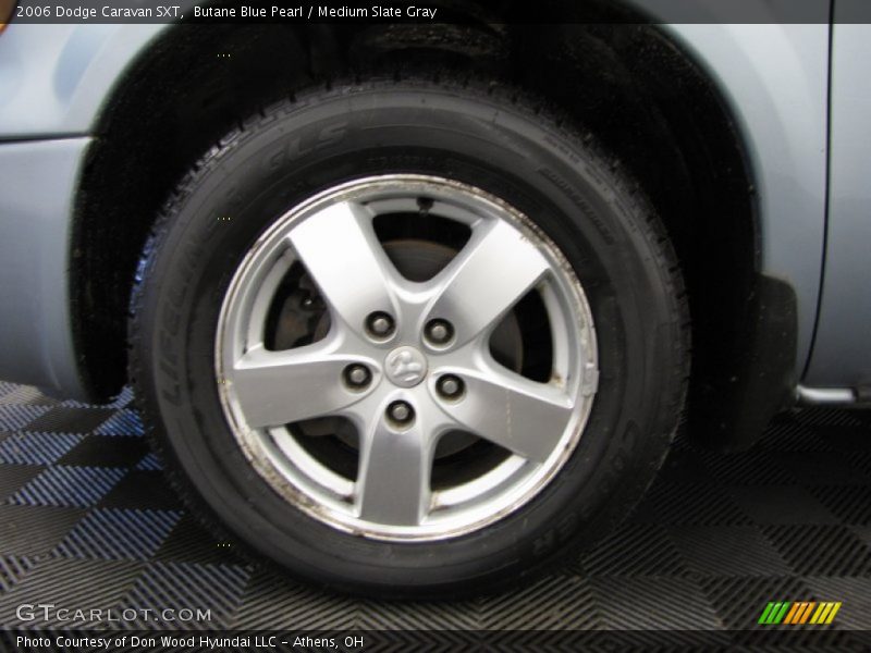  2006 Caravan SXT Wheel
