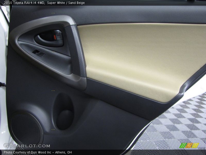 Super White / Sand Beige 2010 Toyota RAV4 I4 4WD