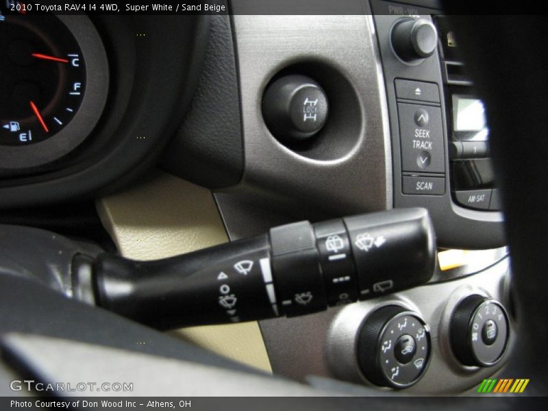 Super White / Sand Beige 2010 Toyota RAV4 I4 4WD