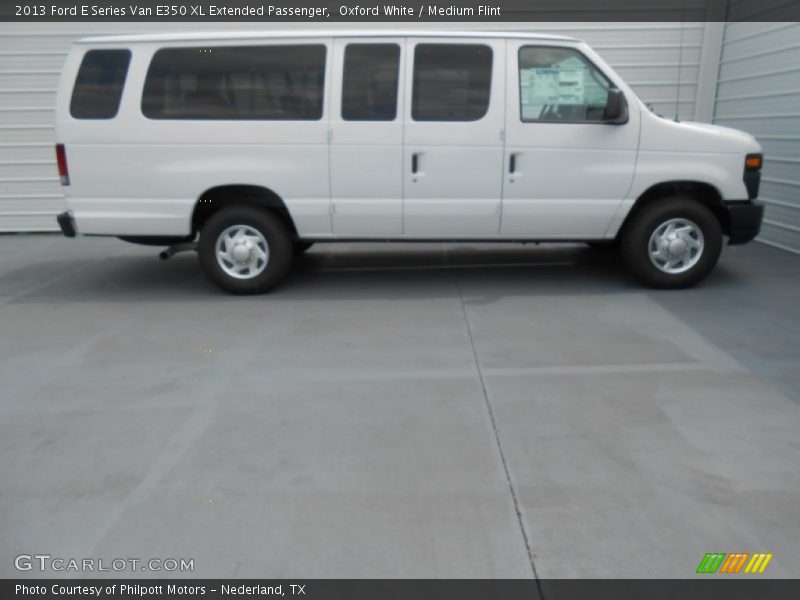  2013 E Series Van E350 XL Extended Passenger Oxford White