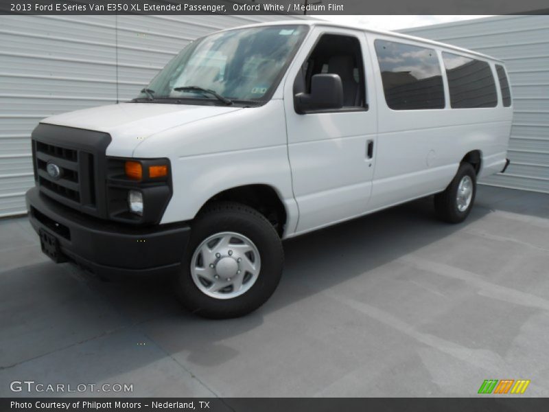  2013 E Series Van E350 XL Extended Passenger Oxford White