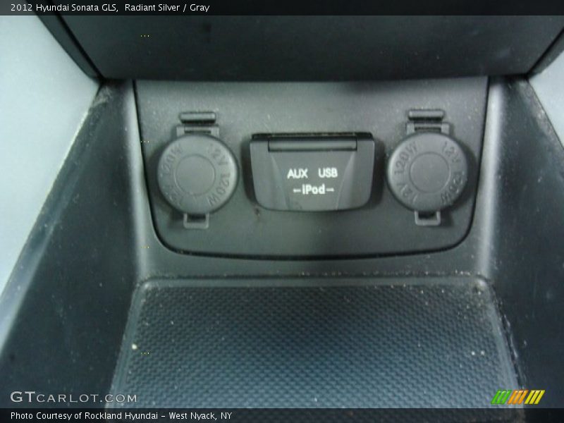 Radiant Silver / Gray 2012 Hyundai Sonata GLS