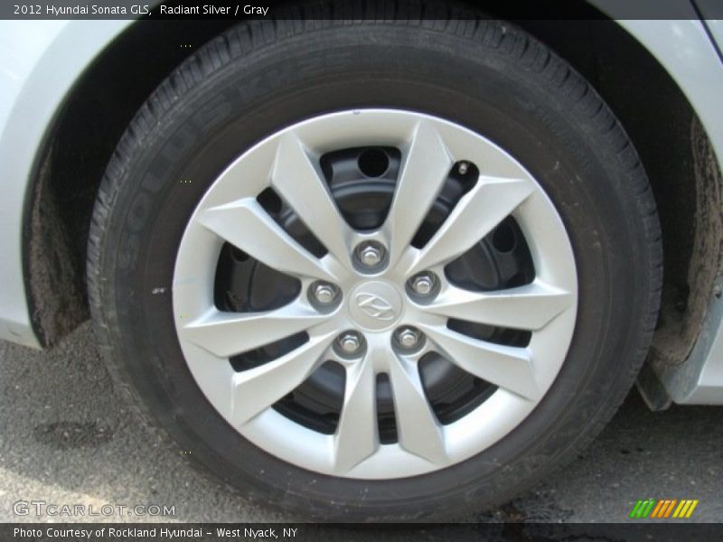 Radiant Silver / Gray 2012 Hyundai Sonata GLS