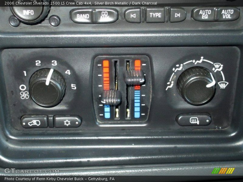 Controls of 2006 Silverado 1500 LS Crew Cab 4x4