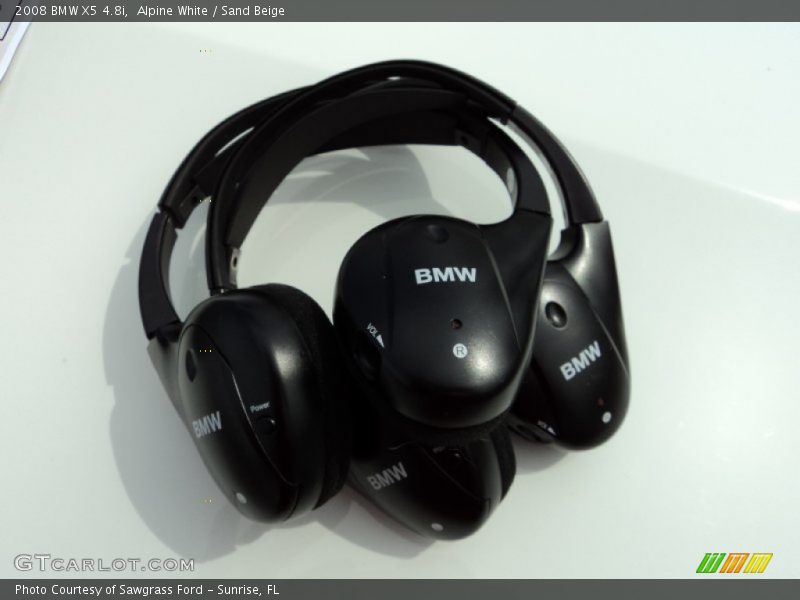 Alpine White / Sand Beige 2008 BMW X5 4.8i