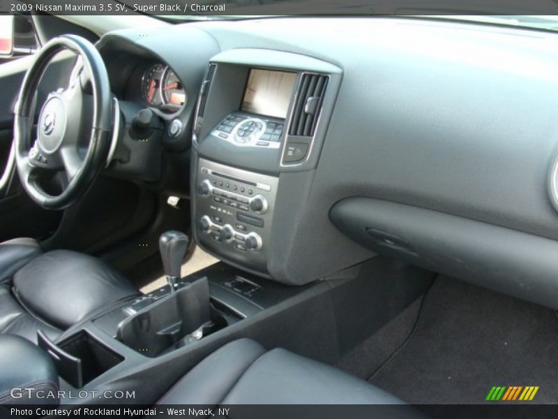 Super Black / Charcoal 2009 Nissan Maxima 3.5 SV