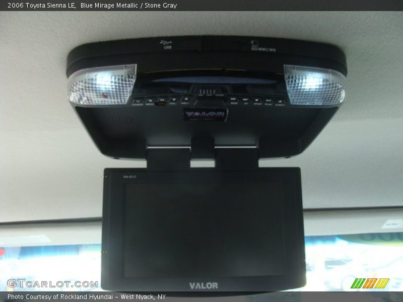 Entertainment System of 2006 Sienna LE