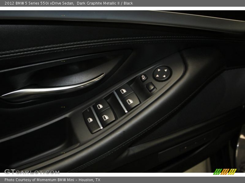Controls of 2012 5 Series 550i xDrive Sedan