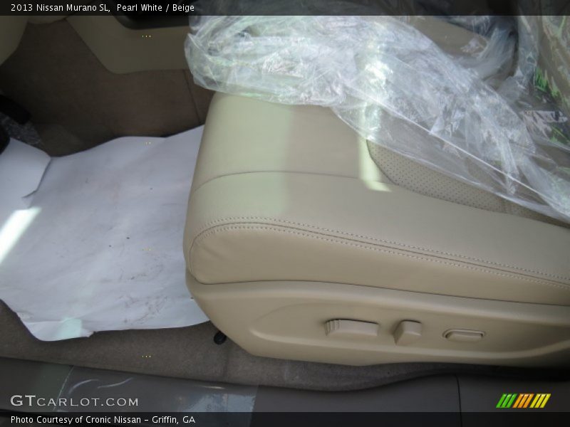 Pearl White / Beige 2013 Nissan Murano SL