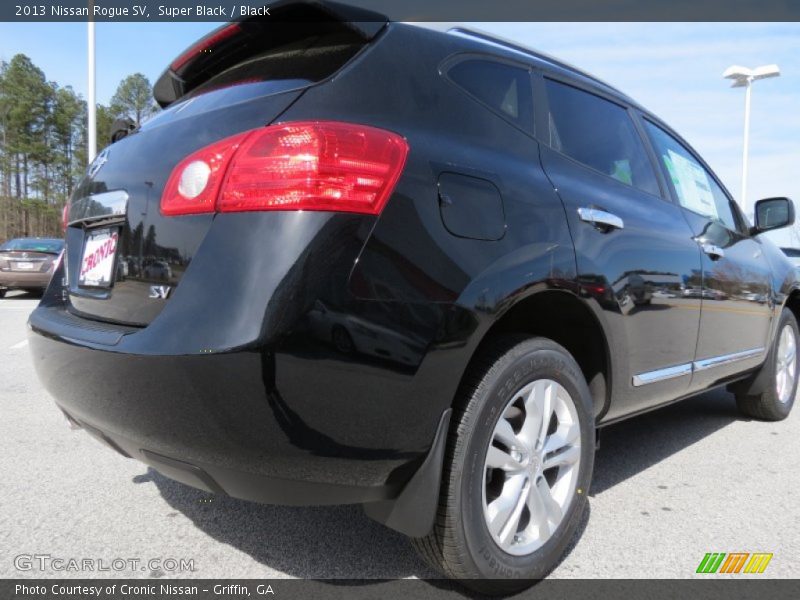 Super Black / Black 2013 Nissan Rogue SV