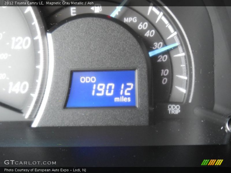 Magnetic Gray Metallic / Ash 2012 Toyota Camry LE