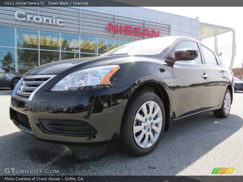 Super Black / Charcoal 2013 Nissan Sentra SV